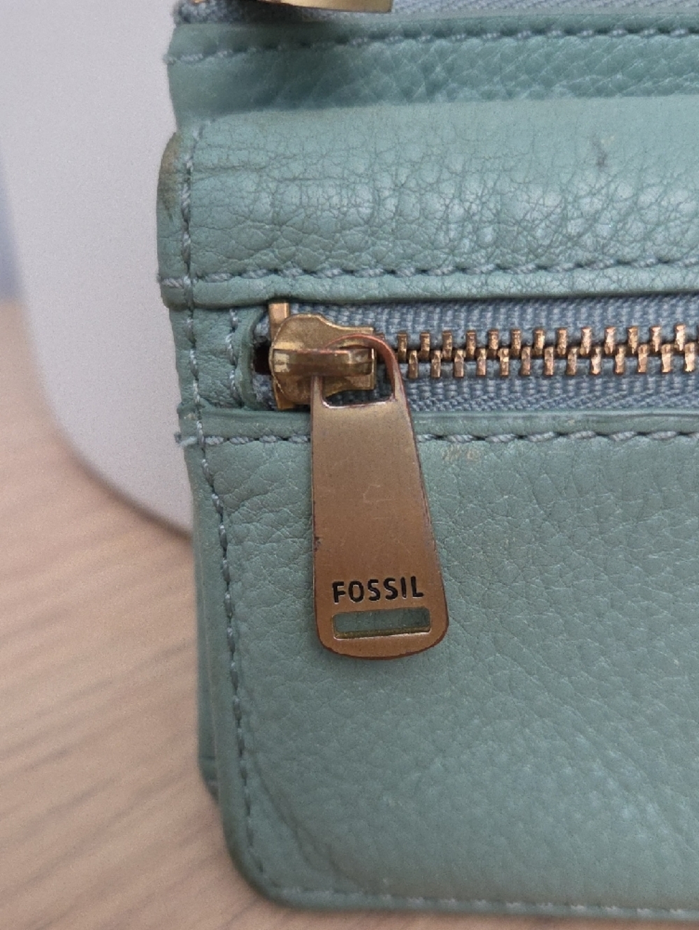 Fossil Preston Teal Pebbled Leather Flap Wallet - Picture 2 of 13